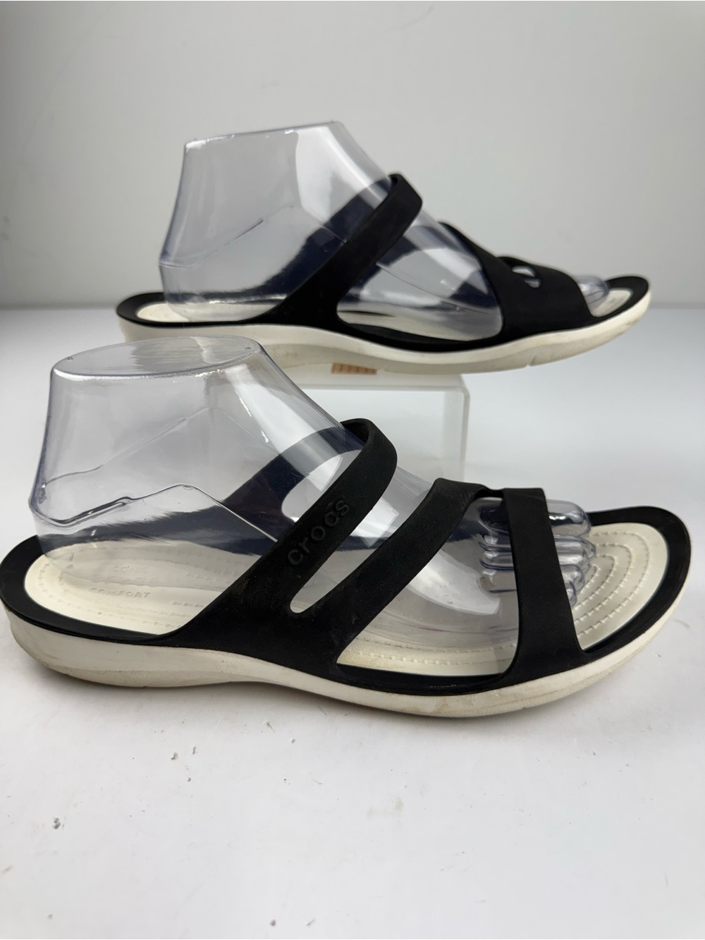 Crocs Womens 9 Swiftwater Slide Black White Sandal Lightweight Comfort